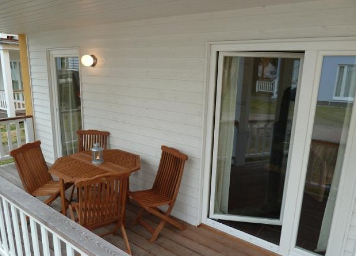 große Terrasse (insg. 24m²)