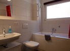Bad mit Badewanne
